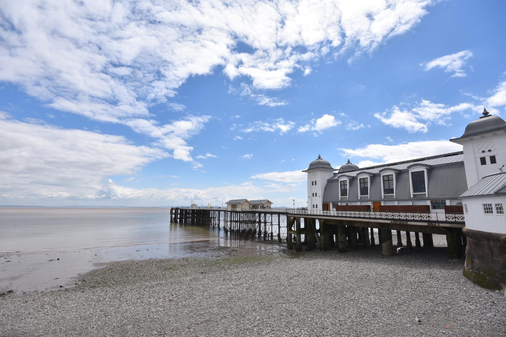 16 Windsor Court, The Esplanade, Penarth, CF64 3AT